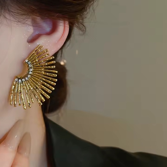 Zara Gold Starburst Large Stud Earrings - Picture 3 of 10